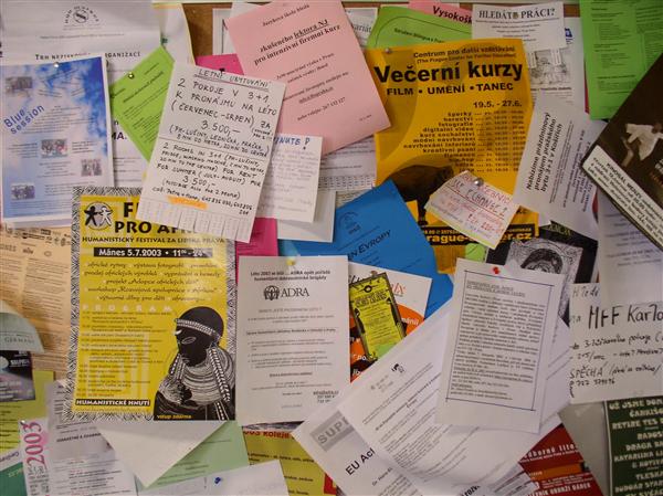 Noticeboard-Prague2003.JPG