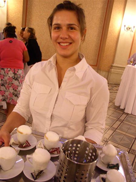 Vienna-Coffee-Girl.JPG